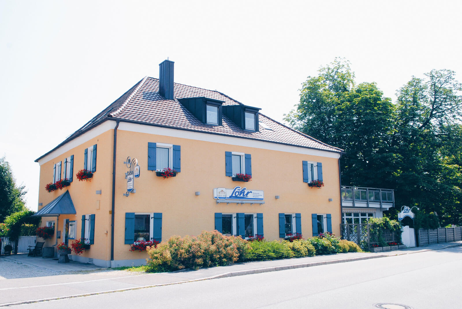 1CB10346-E4E1-4AB0-A34A-BE6E00848BFB-2