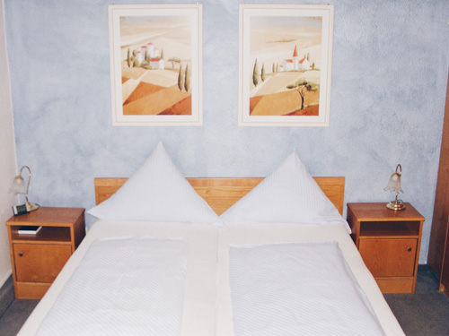 923E6B9D-1276-430D-B2E8-AFB84328C615 923E6B9D-1276-430D-B2E8-AFB84328C615